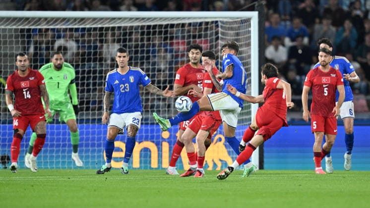 Italy v Turkiye - UEFA Nations League BOLOGNA, ITALY - OCTOBER 5: Players in action during the UEFA Nations League Group A1 match between Italy and Turkiye at Stadio Renato Dall Ara in Bologna, Italy on October 5, 2026. Mustafa Yalcin Anadolu Bologna Italy. Editorial use only. Please get in touch for any other usage.  Copyright: x2026xAnadoluxMustafaxYalcinx