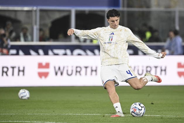 Italy v Turkiye - UEFA Nations League ?????? BOLOGNA, ITALY, OCTOBER 05: Samuele Ricci, of Italy, warms up before the start the UEFA Nations League Group A1 League phase football match between Italy and Turkiye at the Renato Dall’Ara stadium in Bologna, Italy, on October 05, 2026. Isabella Bonotto Anadolu Bologna Italy. Editorial use only. Please get in touch for any other usage.  Copyright: x2026xAnadoluxIsabellaxBonottox
