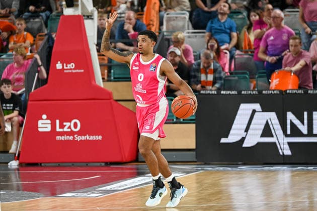 Dmitrik Trice, RASTA Vechta, 00 RASTA Vechta vs. Basketball Löwen Braunschweig, easyCredit Basketball Bundesliga, Matchday 4, 2026–2027 Season, October 5, 2026, RASTA Vechta vs. Basketball Löwen Braunschweig, easyCredit Basketball Bundesliga, Matchday 4, 2026–2027 season, October 5, 2026, Vechta Copyright: xEibner-Pressefoto RobertxGertzenx EP_RGN