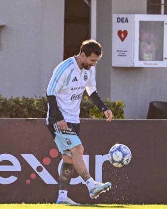 BUENOS AIRES, ARGENTINA - OCTOBER 5: Lionel Messi of Argentina national team, Nationalteam during a training session at the Training Camp on October 5, 2026 in Buenos Aires, Argentina. Argentina will face Benin tomorrow in an International Friendly, Länderspiel, Nationalmannschaft match at the Estadio Monumental, marking Messi s final farewell appearance for the national team. Photo by SFSI Lionel Messi last training for Argentina national team Copyright: xx