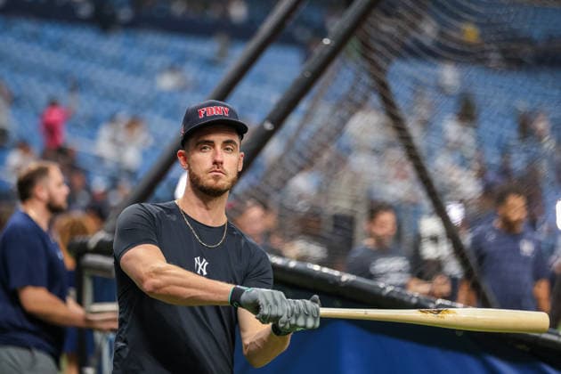 October 5, 2026, St. Petersburg, Florida, USA: New York Yankees left fielder CODY BELLINGER (35) during batting practice before game 2 of the American League Division Series. The Tampa Bay Rays hosted the New York Yankees the at Tropicana Field in St. Petersburg, FL. MLB, Baseball Herren, USA 2026: Tampa Bay Rays 5:2 New York Yankees  - ZUMAm299 20261005_znp_m299_017 Copyright: xTaylorxMcFeex