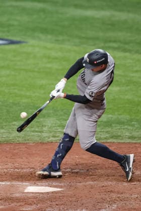 October 5, 2026, St. Petersburg, Florida, USA: New York Yankees designated hitter BEN RICE (22) hits a home run during the eighth inning in game 2 of the American League Division Series against the Tampa Bay Rays. The Tampa Bay Rays hosted the New York Yankees the at Tropicana Field in St. Petersburg, FL. MLB, Baseball Herren, USA 2026: Tampa Bay Rays 5:2 New York Yankees  - ZUMAm299 20261005_znp_m299_040 Copyright: xTaylorxMcFeex