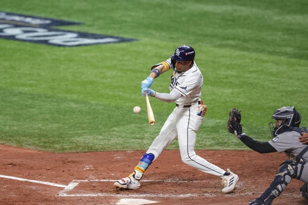 October 5, 2026, St. Petersburg, Florida, USA: Tampa Bay Rays left fielder CHANDLER SIMPSON (14) hits a single to left field during the third inning of game 2 of the American League Division Series against the New York Yankees. The Tampa Bay Rays hosted the New York Yankees the at Tropicana Field in St. Petersburg, FL. MLB, Baseball Herren, USA 2026: Tampa Bay Rays 5:2 New York Yankees  - ZUMAm299 20261005_znp_m299_058 Copyright: xTaylorxMcFeex