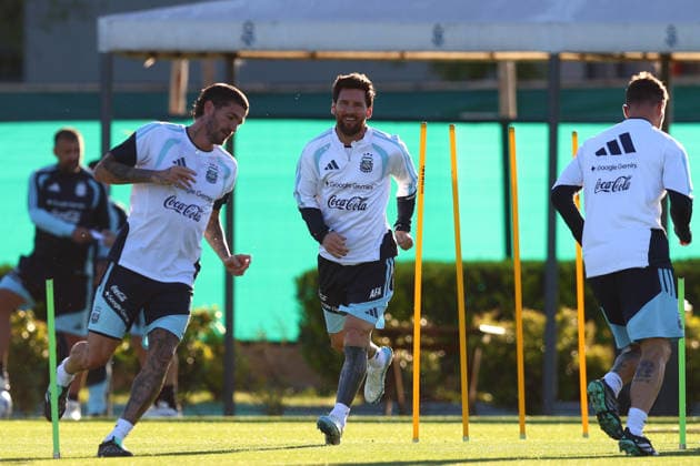 Argentina Training Session Argentina s Lionel Messi attends a training session at the Argentine Football Association (AFA) training complex in Ezeiza, on the outskirts of Buenos Aires, Argentina, on October 5, 2026, ahead of his final appearance for the national team, Nationalteam in a friendly against Benin. Buenos Aires Argentina  Copyright: xMatiasxBagliettox originalFilename:baglietto-notitle261005_npVRw.jpg