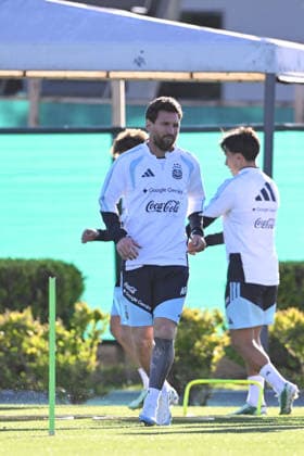 BUENOS AIRES, ARGENTINA - OCTOBER 5: Lionel Messi of Argentina last training for national team, Nationalteam at the Lionel Andres Messi Training Camp on October 5, 2026 in Buenos Aires, Argentina. Argentina will face Benin tomorrow in an International Friendly, Länderspiel, Nationalmannschaft match at the Estadio Monumental, marking Messi s final farewell appearance for the national team. Photo by SFSI Lionel Messi of Argentina national team last training Copyright: xx