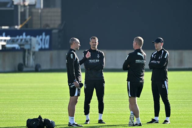 October 6, 2026, Mönchengladbach Soccer, Men s Team, 2026–2027 Season, Borussia Mönchengladbach Training: A Conversation with (from left) Jan Moritz Lichte, Assistant Coach of Gladbach; Alexander Blessin, Head Coach of Gladbach; Markus Gellhaus, Assistant Coach of Gladbach; and Niklas Lanwehr, Assistant Coach; Match Analysis; Gladbach. DFL regulations prohibit any use of photographs as image sequences and or quasi-video footage at Borussia Park, North Rhine-Westphalia, Germany