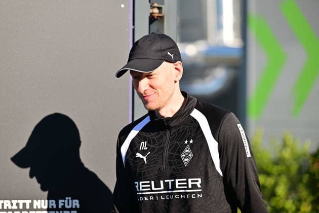October 6, 2026, Mönchengladbach Soccer, Men s, 2026–2027 season, Borussia Mönchengladbach training, Niklas Lanwehr (assistant coach), game analysis, Gladbach. DFL regulations prohibit any use of photographs as image sequences and or quasi-video content at Borussia Park, North Rhine-Westphalia, Germany