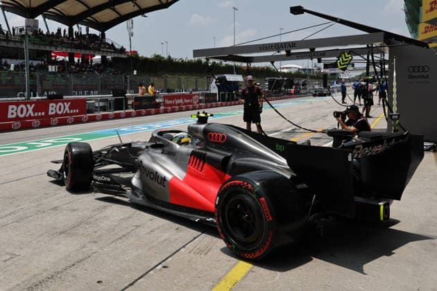SEPANG, SGR - OCTOBER 03: Gabriel Bortoleto of Brazil and Audi Revolut F1 Team in action during the saturday s practice session of the Formula 1 Gulf Air Bahrain Grand Prix on October 03, 2026 held at Sepang International Circuit in Sepang, Malaysia. (Photo by Hazrin Yeob Men Shah Icon Sportswire) AUTO: OCT 03 F1 Bahrain Grand Prix in Malaysia EDITORIAL USE ONLY Icon3782610032661
