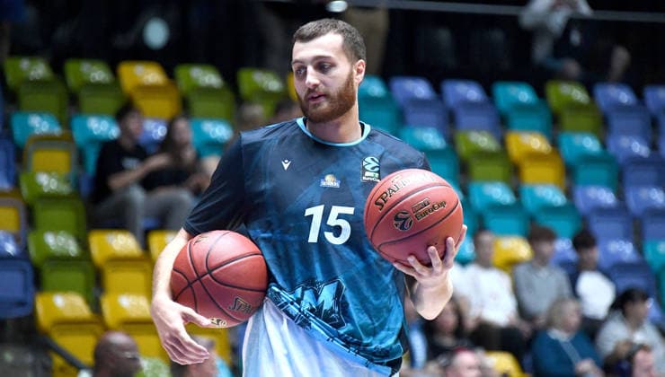October 6, 2026, xokbx, Basketball BKT Europe Cup, Skyliners Frankfurt vs. Siauliai Basketball v l Radii Caisin, Fraport Skyliners Frankfurt with the ball, Frankfurt