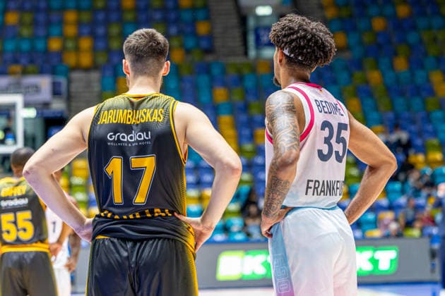 FRANKFURT AM MAIN, GERMANY - OCTOBER 6: Simas Jarumbauskas (BC Siauliai, 17) and Roman Bedime (Skyliners Frankfurt, 35) during the BKT EuroCup 2026 27, match between Frankfurt Skyliners vs. BC Siauliai at Suewag Energie Arena on October 6, 2026 in Frankfurt am Main, Germany. Hessen Germany Copyright: xBEAUTIFULxSPORTS Freudensteinx