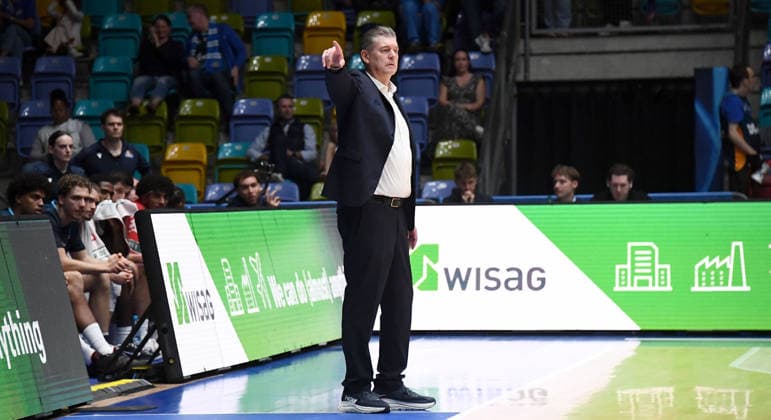 October 6, 2026, xokbx, Basketball BKT Europe Cup, Skyliners Frankfurt vs. Siauliai Basketball, Coach Klaus Perwas, Head Coach, Fraport Skyliners Frankfurt, Frankfurt