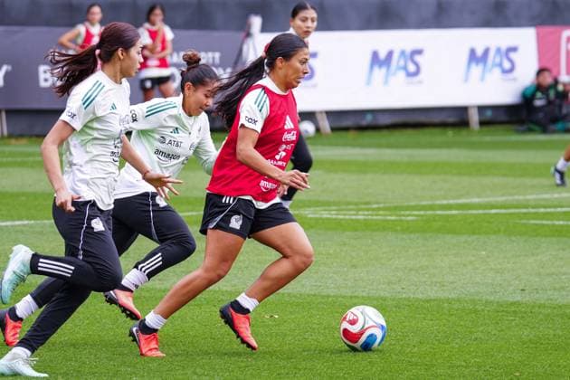 MEXICAN WOMEN S NATIONAL TEAM MEXICAN WOMEN S NATIONAL TEAM TRAINING SESSION 06 10 2026 MEXICO CITY, MEXICO General view of players on the Mexican Women’s National Soccer Team during a training session at the Centro de Alto Rendimiento in Mexico City, ahead of their friendly match against Jamaica this Friday in Aguascalientes General view of players on the Mexican Women’s National Soccer Team, during a training session at the Centro de Alto Rendimiento in Mexico City, ahead of their friendly match against Jamaica this Friday in Aguascalientes PHOTO BY IMAGENSHOP PHOTO AGENCY MEXICO CITY MEXICO CITY MEXICO Copyright: xIMAGENSHOPxAGENCIAxFOTOGRAFICAx