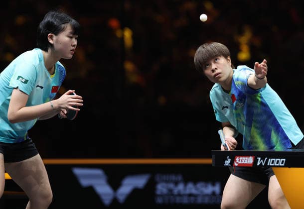 (261007) -- BEIJING, Oct. 7, 2026 -- Wang Yidi (R) Jiang Yiyi of China compete during the women s doubles round of 16 match between Wang Yidi Jiang Yiyi of China and Shin Yubin Joo Cheonhui of South Korea at 2026 World Table tennis, Tischtennis (WTT) China Smash in Beijing, China, Oct. 7, 2026. ) (SP)CHINA-BEIJING-TABLE TENNIS-WTT-CHINA SMASH-WOMEN S DOUBLES (CN) ZhangxChenlin 