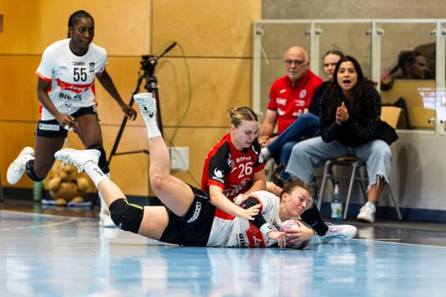 October 7, 2026, GER, Handball, Women, 2026–2027 Season, Alsco 1st Division, Matchday 5, Thüringer HC vs. HSG Blomberg Lippe, Diana Doegg Magnusdottir (HSG Blomberg Lippe), Anna Szabo (Thüringer HC), 26 99947 Bad Langensalza, Salza, Halle, Mehrz Sports Hall, Thuringia, Germany