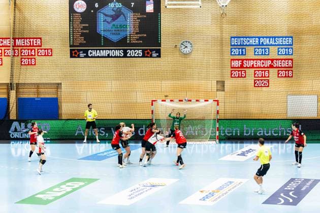 October 7, 2026, GER, Handball, Women, 2026–2027 Season, Alsco 1 Bl, Matchday 5, Thüringer HC vs. HSG Blomberg Lippe, Macela Arounian, Thüringer HC, 36, Diana Doegg Magnusdottir, HSG Blomberg Lippe; Jolina Huhnstock, Thüringer HC, 45; 99947 Bad Langensalza, Salza, Halle, Mehrz Sports Hall, Thuringia, Germany