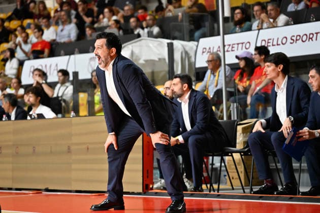 Foto IPP Cavaliere Emiliano Roma 07 10 2026 Pallacanestro Basket EuroCup 2026-2027. BC Basketball Club Roma - BC Lietkabelis. Nella foto: Alessandro Magro allenatore di Roma Italy Photo Press - World Copyright italy ITALY  Copyright: xR4924_italyphotopressx