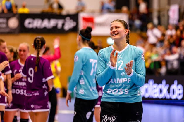 Marie Weiss, TusSies Metzingen, 12 Celebrations after the victory, GER, HC Leipzig vs. TusSies Metzingen, Handball, ALSCO Women s Handball Bundesliga, Matchday 5, 2026–2027 season, October 7, 2026, GER, HC Leipzig vs. TusSies Metzingen, Handball, ALSCO Women’s Handball Bundesliga, Matchday 5, 2026–2027 Season, October 7, 2026, Markranstaedt Copyright: xEibner-Pressefoto LauraxRoemerx EP_LRR