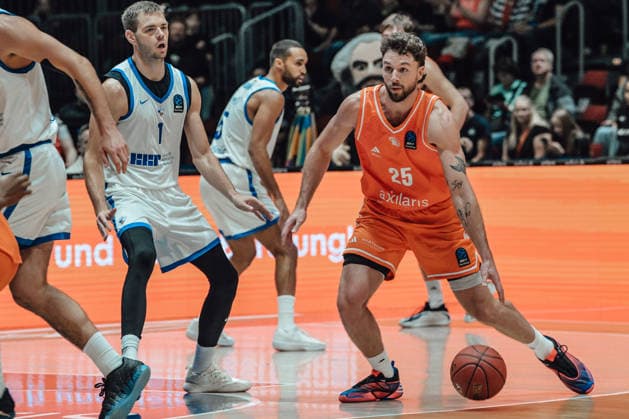 Game Day 2 of the Basketball Eurocup: Niners Chemnitz vs. Klaipedos Neptunas, October 7, 2026, starting at 7:00 p.m., Chemnitz, Chemnitz Arena. Pictured: No. 25 Ben Burnham. Eurocup Basketball Matchday 2: Niners Chemnitz vs. Klaipedos Neptunas. Chemnitz, Saxony, Germany Copyright: xEHLxMedia MichelxKöhlerx 20262709-Niners-Chemnitz-Klaipeda-Neptunas-010
