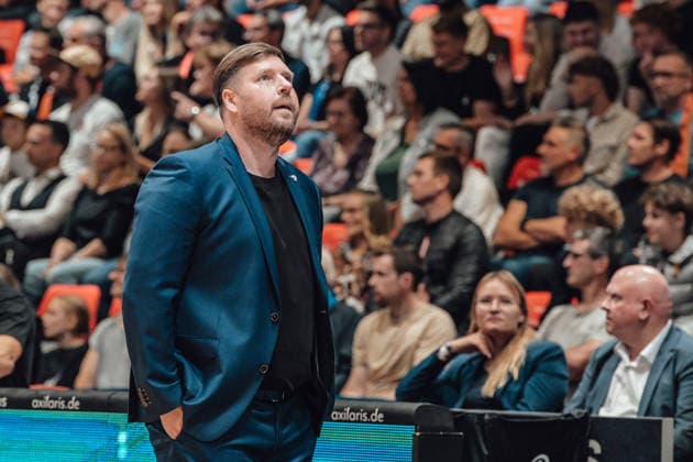 Game Day 2 of the Basketball Eurocup: Niners Chemnitz vs. Klaipedos Neptunas, October 7, 2026, starting at 7:00 p.m., Chemnitz, Chemnitz Arena. Pictured: Head Coach Gediminas Petrauskas. Matchday 2 of the Basketball Eurocup: Niners Chemnitz vs. Klaipedos Neptunas. Chemnitz, Saxony, Germany Copyright: xEHLxMedia MichelxKöhlerx 20262709-Niners-Chemnitz-Klaipeda-Neptunas-017