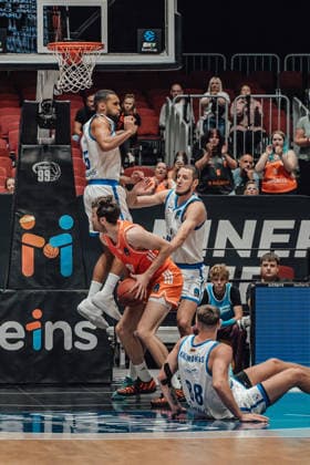 Game Day 2 of the Basketball Eurocup: Niners Chemnitz vs. Klaipedos Neptunas, October 7, 2026, starting at 7:00 p.m., Chemnitz, Chemnitz Arena. Pictured: 90 Jannis von Seckendorf, 88 Lukas Kreismontas, Matchday 2 of the Basketball Eurocup: Niners Chemnitz vs. Klaipedos Neptunas, Chemnitz, Saxony, Germany Copyright: xEHLxMedia MichelxKöhlerx 20262709-Niners-Chemnitz-Klaipeda-Neptunas-018
