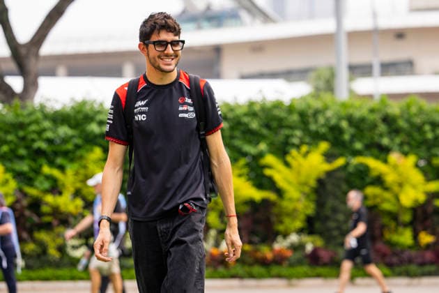 F1 - SINGAPORE GRAND PRIX 2026 OCON Esteban (fra), TGR Haas F1 Team VF-26, portrait during the 2026 Formula 1 Singapore Grand Prix, 17th round of the 2026 Formula One World Championship, WM, Weltmeisterschaft from October 9 to 11, 2026 on the Marina Bay Street Circuit, in Singapore, Singapore - SingaporeSingapore  Copyright: xJulienxDelfossex