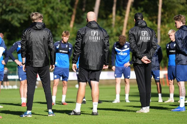 German Soccer, Training Session, 3rd Division, 2026–2027 Season, NVB Campus B, Hänsch Arena Field, SV Meppen, Thursday, October 8, 2026, Morning Training Session; Lucas Beniermann, Coach, SV Meppen, gives a pep talk before the training session Copyright: xLennxLübbersx
