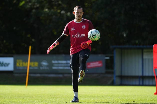 German Soccer, Training Session, 3rd Division, 2026–2027 Season, NVB Campus B, Hänsch Arena Field, SV Meppen, Thursday, October 8, 2026, Morning Training: Noah Oberbeck of SV Meppen, No. 1, is juggling the ball Copyright: xLennxLübbersx
