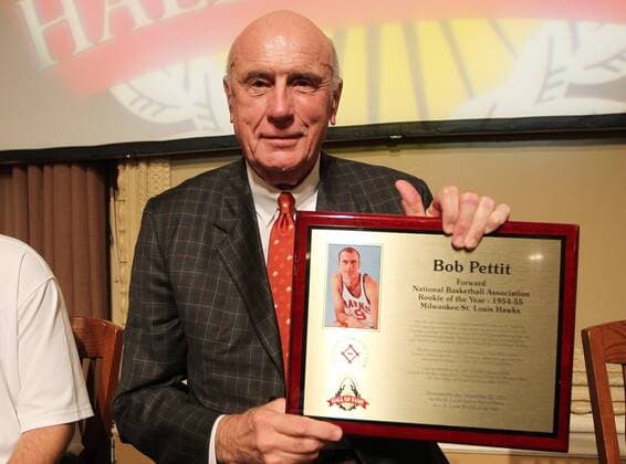 Basketball: NBA legend Bob Pettit has died