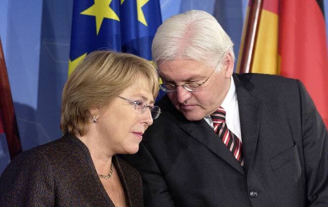 Präsidentin Michelle Bachelet (CHI) und Bundesaußenminister Frank Walter Steinmeier (GER SPD) während eines Pressetermins anlässlich des Staatsbesuches Bachelets in Berlin