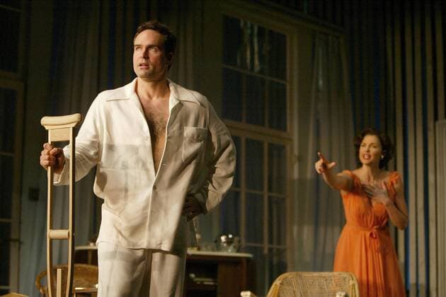 Schauspieler Jason Patric und Ashley Judd (beide USA) während der Aufführung von - Cat on a Hot Tin Roof - in New York -  (WAX2003111701)