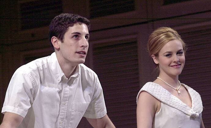 Schauspieler Jason Biggs und Alicia Silverstone (beide USA) anlässlich einer Aufführung von - The Graduate - in New York City  (nyp2002040503)
