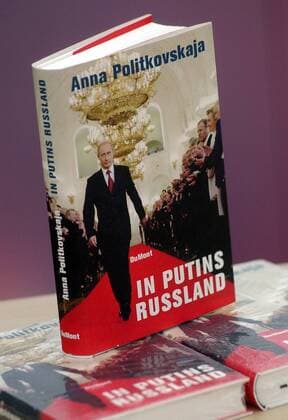 Buch - In Putins Russland - von der Journalistin Anna Politkowskaja (RUS) anlässlich der Leipziger Buchmesse - Leipzig