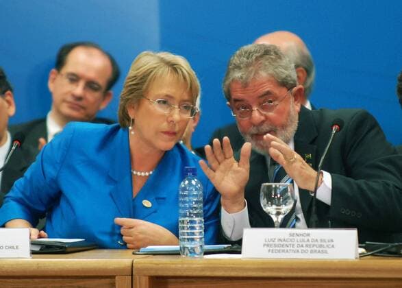 Präsidentin Michelle Bachelet (Chile) und Präsident Luiz Inacio Lula da Silva (Brasilien) anlässlich eines außerordentlichen Treffens der - South-American Union of Nations - in Brasilia 