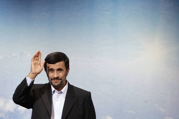 Präsident Mahmoud Ahmadinejad (Iran) während einer Pressekonferenz in Teheran -  IRN20090525101