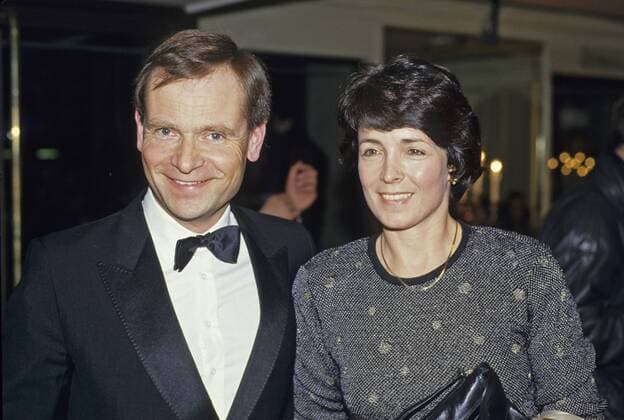 Jeffrey Archer mit Ehefrau Mary Verleihung der British Academy of Film and Television Arts (BAFTA) Awards 1987 im Londoner Grosvenor House Hotel Foto:xR.xKeuntjex xFuturexImage