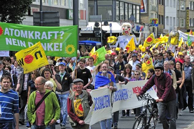 Anti-Atomkraft-Demonstration, Deutschland, Nordrhein-Westfalen, Bonn anti-nuclear demonstration, Germany, North Rhine-Westphalia, Bonn BLWS290937