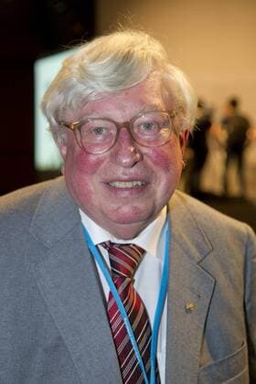 Gerhard ERTL, Deutschland, Nobelpresitraeger Chemie, Portraet, Porträt, Portrait, angeschnittenes Einzelbild, Einzelmotiv, Eroeffnung des 63rd Lindau Nobel Laureate Meeting, Opening Ceremony, 30.06.2013. Â