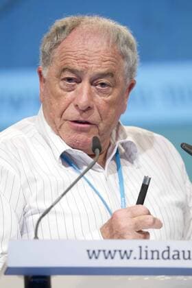Kurt WÜTHRICH, Wüthrich, SWI, Wissenschaftler, Nobelpreisträger Chemie, Chemiker, bei seinem Vortrag, 63rd Lindau Nobel Laureate Meeting, 03.07.2013. Â