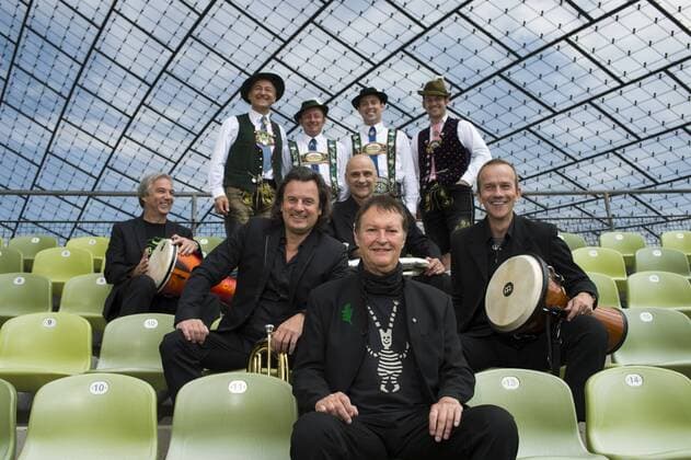 Pressekonferenz zum 10. Sommernachtstraum im Olympiapark, Restaurant Coubertin. Im Bild: Hans-Jürgen Buchner alias HAINDLING, mit seiner Band