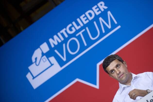 Raed Saleh, SPD Berlin - Mitgliederforum DEU, Deutschland, Germany, Berlin, 23.09.2014 Raed Saleh, Fraktionsvorsitzender der SPD im Berliner Abgeordnetenhaus, auf dem ersten Mitgliederforum der Berliner SPD ueber die Kandidatur zum Regierenden Buergermeister im Willy-Brandt-Haus in Berlin. Raed Saleh, during a member forum of the SPD to establish a new mayor for Berlin.