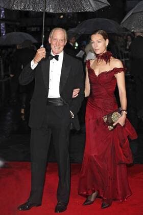 Charles Dance mit Gattin Joanna bei der Eröffnung vom 58. BFI London Film Festival mit der Premiere von The Imitation Game im Odeon Leicester Square. London, 08.10.2014 xL.xAppelbyx xFuturexImage