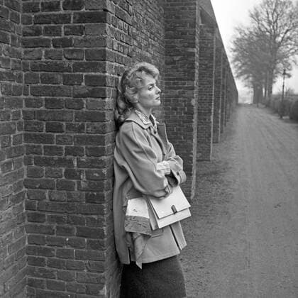 Die österreichische Schauspielerin Erni Mangold in Hamburg, Deutschland 1960er Jahre. Austrian actress Erni Mangold at Hamburg, Germany 1960s. Copyright: Roba SiegfriedxPilz UnitedArchives08540