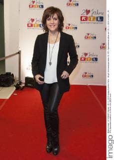 Birgit Schrowange beim 20. RTL-Spendenmarathon am 20.11.2015 in Hürth. 20. RTL-Spendenmarathon in Hürth