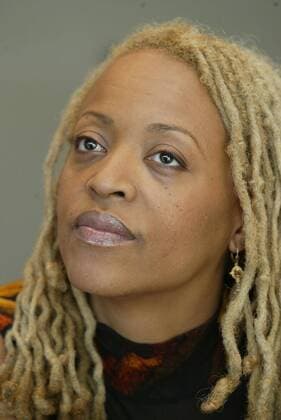 US jazz musician Cassandra Wilson in Cologne, Germany, Sept. 25, 2003. Die amerikanische Jazz Musikerin Cassandra Wilson ist am 25. 09. 2003 in Koeln fotografiert.