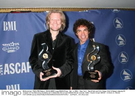 Jan. 1, 2011 - New York - Daryl Hall and John Oates (Hall & Oates) attends NY Chapter Of The Recording Academy as it Celebrates 8th Annual NARAS Heroes Awards (Gala). Digital Image CREDIT: Anthony G. Moore K34710AGM.12 11 2003 - ZUMAg49_