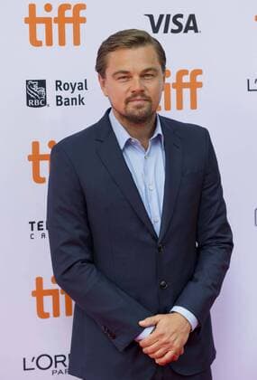 Toronto International Film Festival - Before the Flood Filmpremiere (160909) -- TORONTO, Sept. 9, 2016 -- Actor Leonardo DiCaprio poses for photos before the world premiere of the documentary film Before the Flood during the 41st Toronto International Film Festival in Toronto, Canada, Sept. 9, 2016. ) CANADA-TORONTO-TIFF-LEONARDO DICAPRIO ZouxZheng