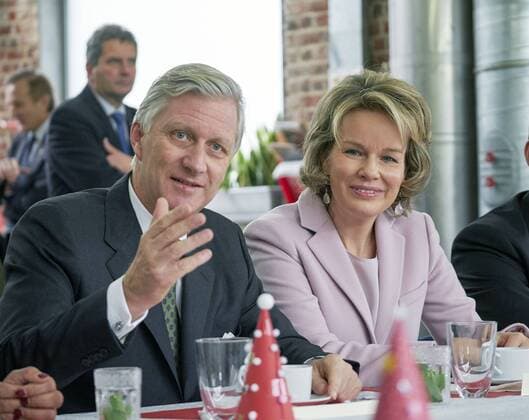 King Philippe - Filip of Belgium and Queen Mathilde of Belgium pictured during a Royal visit to non-profit vzw Buurtwerk Chambery asbl Buurtwerk Chambery, on Thursday 22 December 2016, in Etterbeek, Brussels. Â