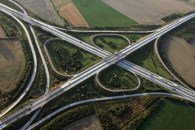 23.08.2009, Magdeburg, Sachsen-Anhalt, Deutschland - Luftbildaufnahme des Autobahnkreuz Magdeburg. (QF, europäisch, Überblick, Übersicht) 00S090823D120.JPG MODEL RELEASE: NOT APPLICABLE, PROPERTY RELEASE: NO MR:Y