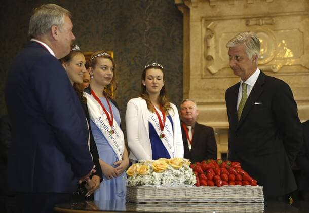 King Philippe - Filip of Belgium pictured with a delegation of the workers committee of the city of Beveren who bring this year s first strawberries to the King, at the Royal Palace in Brussels, Thursday 27 April 2017. NICOLASxMAETERLINCK 05088665