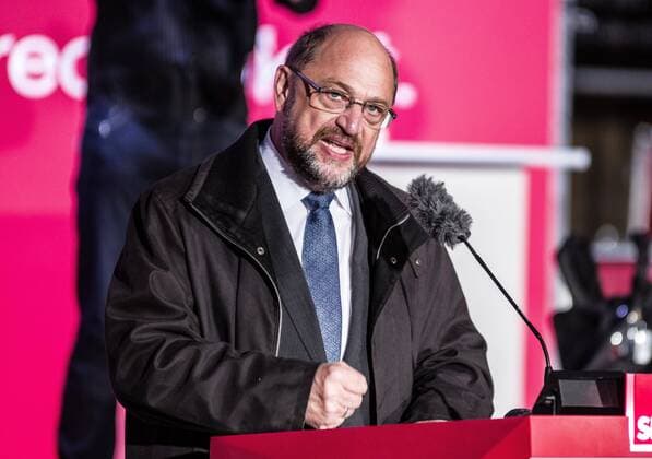 September 14, 2017 - New York City, New York, United States of America - Just ten days before the German national elections, former European Parliament President and SPD party head Martin Schulz appeared at MunichÃ¢â‚¬â ¢s famed Marienplatz in an attempt to rally support for what analysts see as a faltering challenge to incumbent Angela Merkel. Schulz has been seen as the source for a resurgence of the previously-faltering SPD (left-wing) party that was previously headed by Vice-Chancellor and Foreign Minister Sigmar Gabriel. However, after a series of regional losses, support appears to have plateaued, with early polls indicating between 36-40% for Merkel and 22-24% for Schulz (source: Welt N24). The Institute for Demographics in Allensbach has indicated that 46% of voters are still undecided- a statistic the SPD is betting on to try and pull an upset victory. New York City United S - ZUMAb160 20170914_zbp_b160_027 Copyright: xSachellexBabbarx